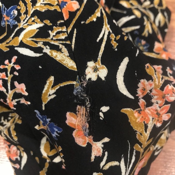 Urban outfitters kimchi blue floral shorts - Picture 3 of 4